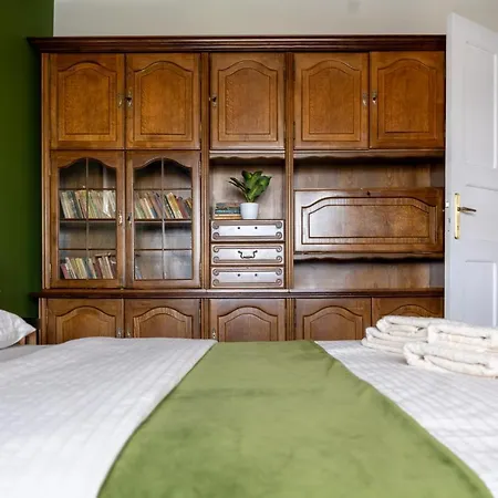 Mootoo Flat One Διαμέρισμα *